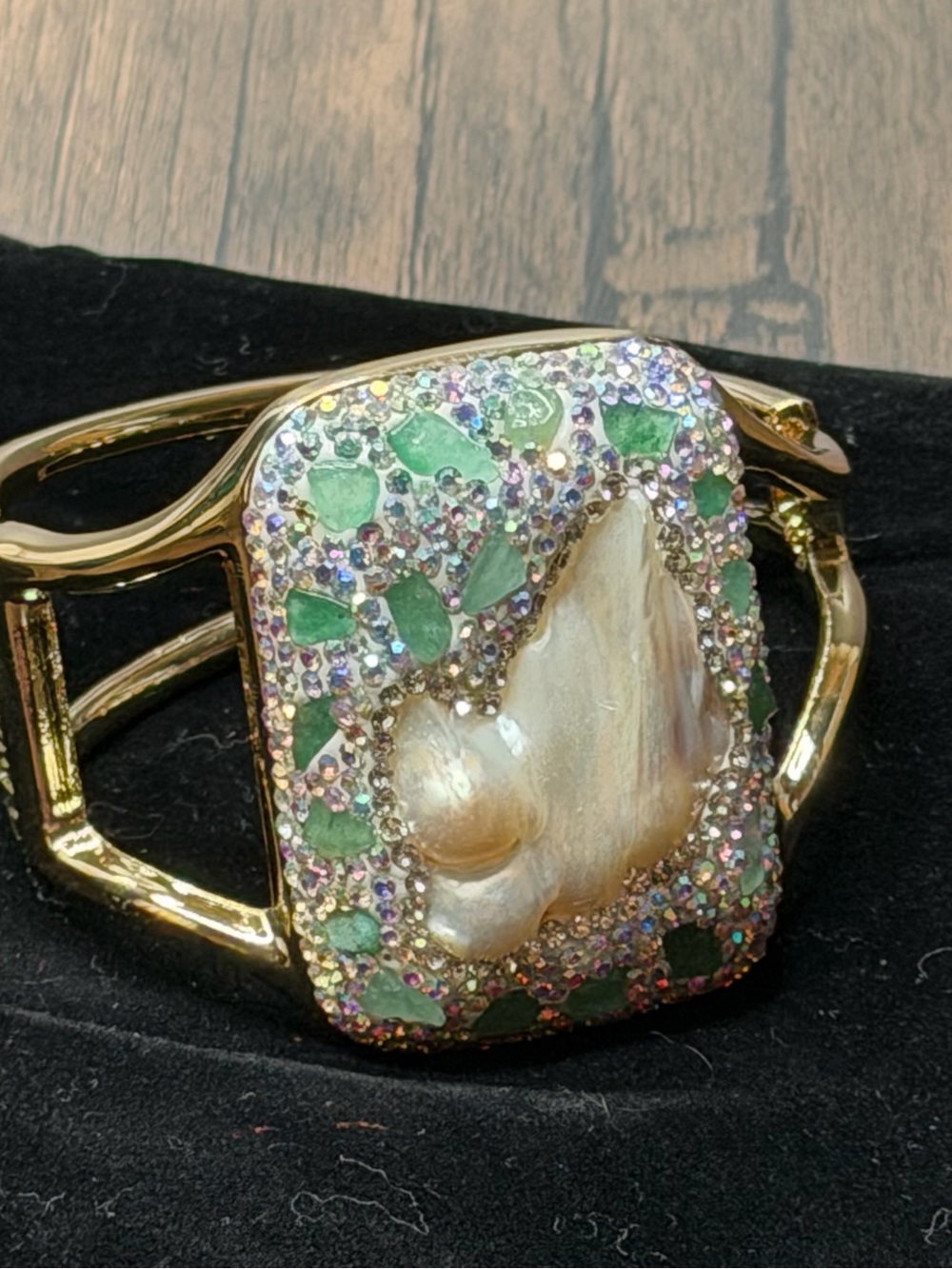 Boho Baroque Pearl Inlaid Statement Cuff Bangle Bracelet Gold Tone Green Crystal